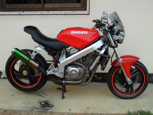 ขาย//แลก//เทริน //รถสตั้นสวย สวย  HONDA BROS  400    อินวอยค์  แต่งดูคาติ รูปเยอะ    56000