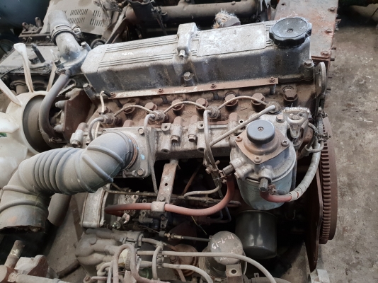 ขายเครื่องยนต์ มิตซู s4s รุ่นใหม่ปั๊มhydข้าง