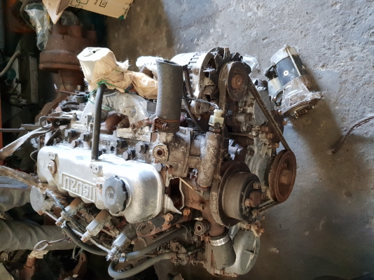 ขายเครื่องยนต์ isuzu c240 พร้อมเกียร์เฟืองท้ายมือสองญี่ปุ่น