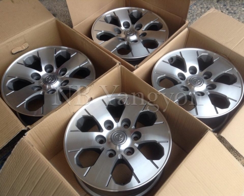 ล้อแม็ก Toyota Ventury ขอบ15 ล้อแม็ก Toyota Ventury ขอบ15