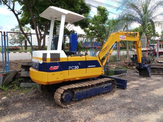 ขายแบคโฮเล็กKOMATSU PC30 รุ่น6