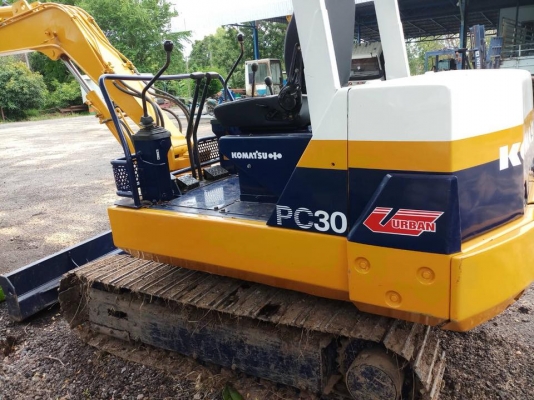 ขายแบคโฮเล็กKOMATSU PC30 รุ่น6 ขายแบคโฮเล็กKOMATSU PC30 รุ่น6