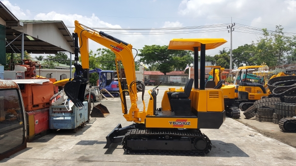 ขาย รถขุด YANMAR รุ่น YB251UZ- มือสองญี่ปุ่น แทรกเหล็ก สลัก บูทเอวแน่น 100\% สวยพร้อมใช้งาน มือถือ 0818753444 ขาย รถขุด YANMAR รุ่น YB251UZ- มือสองญี่ปุ่น แทรกเหล็ก สลัก บูทเอวแน่น 100\% สวยพร้อมใช้งาน มือถือ 0818753444