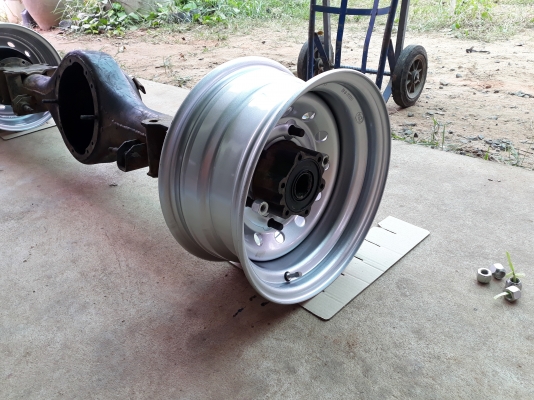 ขายเพลาล้อ Isuzu แอ้ว สำหรับทำเทเลอร์ ขายเพลาล้อ Isuzu แอ้ว สำหรับทำเทเลอร์