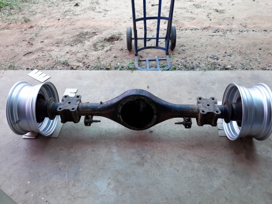 ขายเพลาล้อ Isuzu แอ้ว สำหรับทำเทเลอร์ ขายเพลาล้อ Isuzu แอ้ว สำหรับทำเทเลอร์