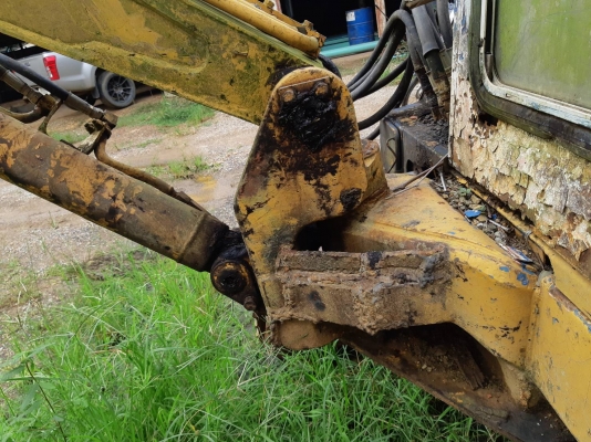 โคมัตสุ 40-3 รถใช้งานได้ขายตามสภาพ 120,000