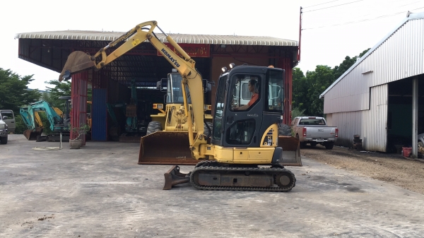 Komatsu PC30MR-2 นำเข้าจากประเทศญี่ปุ่น