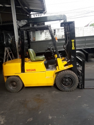 รถโฟล์คลิฟท์ NISSAN 3.5 ตัน เสา 4.5 เมตร งาสไลด์ พร้อมใช้งาน