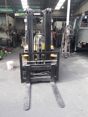 รถโฟล์คลิฟท์ NISSAN 3.5 ตัน เสา 4.5 เมตร งาสไลด์ พร้อมใช้งาน