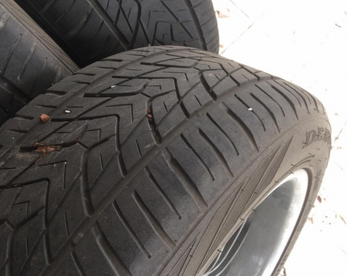 ขายล้อขอบ20 พร้อมยาง265-50-20 ทั้งชุดถูกๆรกบ้าน5500