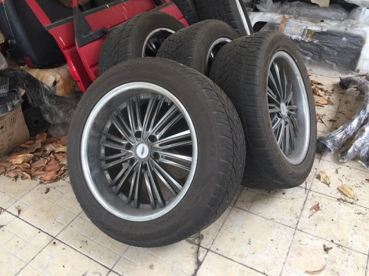 ขายล้อขอบ20 พร้อมยาง265-50-20 ทั้งชุดถูกๆรกบ้าน5500