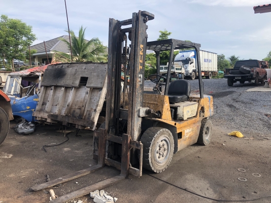 ขายเหมาโฟล์คลิฟ3ตัน เสา4เมตร