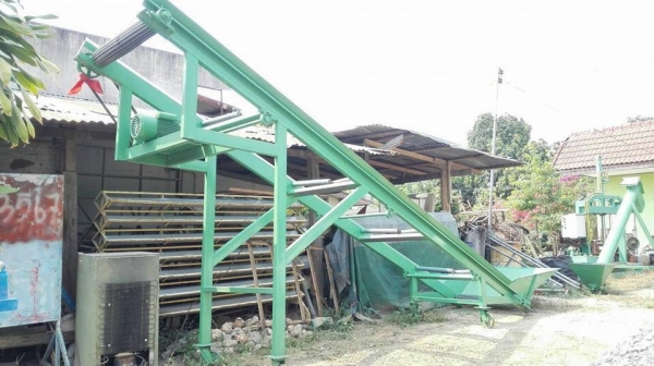 สายพานลำเลียงประกอบใหม่ ยาว 6 เมตร กว้าง 90 cm มีสายพานใหม่ให้ไปด้วย