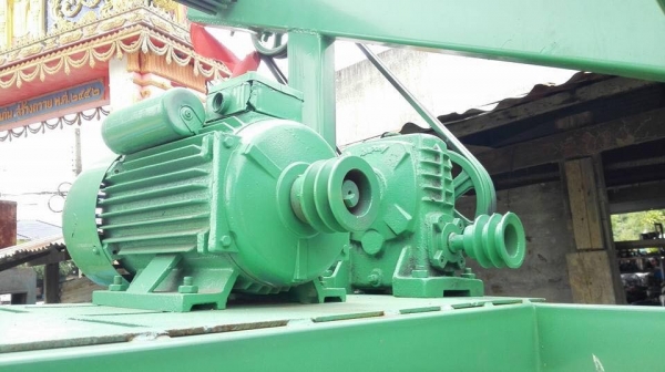 สายพานลำเลียงประกอบใหม่ ยาว 6 เมตร กว้าง 90 cm มีสายพานใหม่ให้ไปด้วย