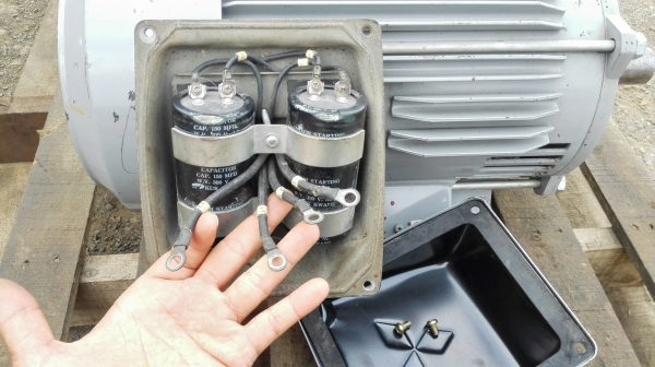 มอเตอร์ Mitsubishi 10 HP 220V เหมือนใหม่!! มอเตอร์ Mitsubishi 10 HP 220V เหมือนใหม่!!