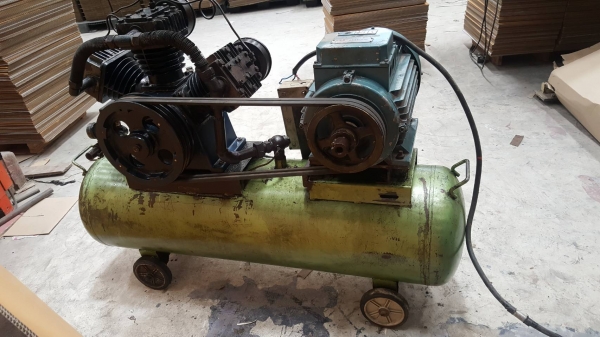 ถูกสุดๆปั้มลม10แรง ไฟ380 พร้อมใช้งาน ราคาเบาๆ ถูกสุดๆปั้มลม10แรง ไฟ380 พร้อมใช้งาน ราคาเบาๆ