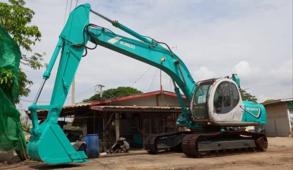 ขายด่วนรถแบคโฮKOBELCO-SK200MARK5มาร์ไฟร์ระบบลายหัวกะแทกรถนอกเพิ่งนำเข้ามายังไม่เคยใช้งานในเมืองไทย
