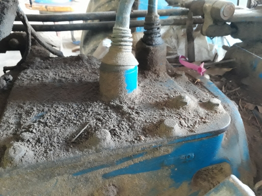 ขายตามสภาพรถไถฟอร์ด 6610 เสื้อลาย โฟวิล พร้อมผานหลัง ขายตามสภาพรถไถฟอร์ด 6610 เสื้อลาย โฟวิล พร้อมผานหลัง