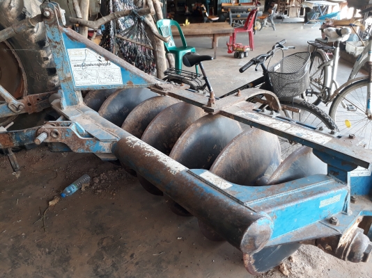 ขายตามสภาพรถไถฟอร์ด 6610 เสื้อลาย โฟวิล พร้อมผานหลัง ขายตามสภาพรถไถฟอร์ด 6610 เสื้อลาย โฟวิล พร้อมผานหลัง