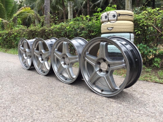 ขายล้อแม็กแท้ JRD Alloy Wheels ขอบ 18 4 ล้อ ราคา 6,900 บาท ขายล้อแม็กแท้ JRD Alloy Wheels ขอบ 18 4 ล้อ ราคา 6,900 บาท