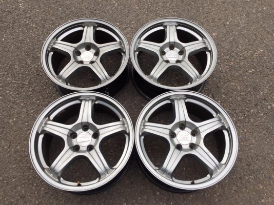 ขายล้อแม็กแท้ JRD Alloy Wheels ขอบ 18 4 ล้อ ราคา 6,900 บาท ขายล้อแม็กแท้ JRD Alloy Wheels ขอบ 18 4 ล้อ ราคา 6,900 บาท