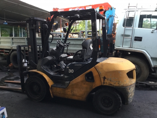 อาร์ ซี เอช โฟรคลิฟท์  ขาย โคมะสุ ขีด 16 ดีเซล 3 ตัน