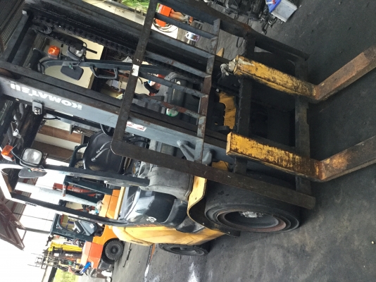 อาร์ ซี เอช โฟรคลิฟท์  ขาย โคมะสุ ขีด 16 ดีเซล 3 ตัน