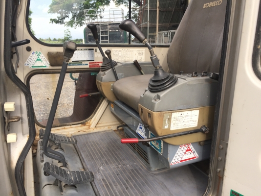 รถขุด kobelco sk030 มีเก๋งเก่าญี่ปุ่นใช้งาน 2,900 ช.ม โทร 086-1602189