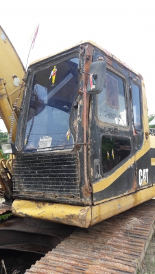 รถแบคโฮ CAT 320 V2 ราคาเบาๆ รถไม่ค่อยได้ใช้งาน.