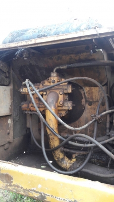 รถแบคโฮ CAT 320 V2 ราคาเบาๆ รถไม่ค่อยได้ใช้งาน.