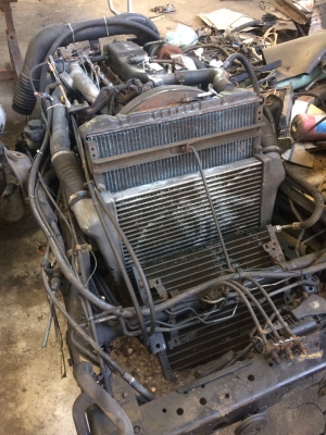 ขายเครื่องพร้อมเกียร์เก่านอก isuzu 4BD2เทอร์โบอินเตอร์ พร้อมแหนบให้ทั้งชุด