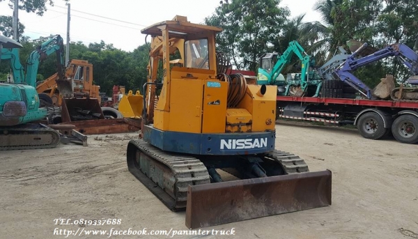 FROM JAPAN สินค้าเก่านอก ขายถูกด่วนๆรถขุด+ตัวคีบHANIX - NISSAN S&amp;B25 III(เทียบเท่า:PC50UU-1)เครื่องยนต์K4M /4 สูบ