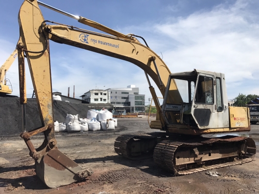 ขายรถแบคโค SUMITOMO 120 LS-265F2 ราคา.295,000 รถใช้งานอยู่ มูม-ฮาร์มสวย เครื่อง ปั้มแรง เฟรมสวย ลูเลอร์แตกบางลูก เอวหลวม โซ้ สะภาพ 70-80\% แผ่นขนาด 70 ขายตามสะภาพ เอกสารซื้อขาย สนใจนัดลองรถได้ที่ 081-3531946 ต่อ.บางนา &amp; ID-LINE รใช้งานอยู่ที่ จ.สมุทรปร