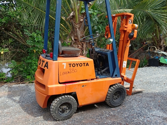 รถโฟล์คลิฟท์ Toyota 700