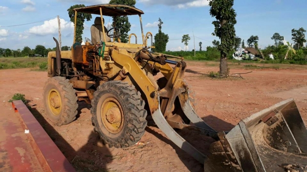 ขายรถตัก KOMATSU JH30 เอวอ่อน ต่อแขนเครื่องEH700 สภาพพร้อมทำงานยางดี