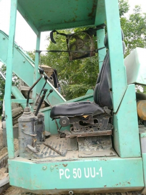 ขายรถขุดแบ็คโค Komatsu 50UU-1สภาพพร้อมทำงานช่วงล่างดี