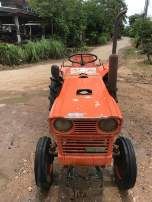 รถคูโบต้ารุ่นL2201พร้อมผานพรวนจัดส่งใด้คับ37000 รถคูโบต้ารุ่นL2201พร้อมผานพรวนจัดส่งใด้คับ37000