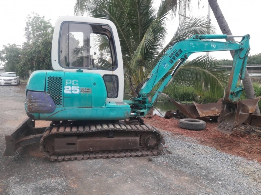ขายจ้า .KOMATSU PC25-1  เก่านอกแท้  เดิมๆๆ  สภาพสวย...เครื่องปั๊มดี  พร้อมใช้  โทร  089-3818694  จ๊อย..