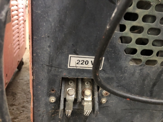 ขายตู้เชื่อมพลัง PA-200 ใช้ไฟ220 ตู้ละ5500