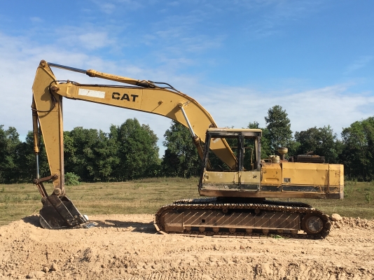 ขายแบคโฮ CAT E200B ขายแบคโฮ CAT E200B