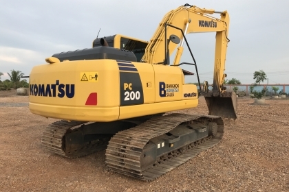 ขาย!! >>> Komatsu Pc200 รุ่น 8 MO ไมล์ 6,200 ชั่วโมง สวยเต็ม <<< เบอร์ติดต่อ 098-7155789 086-4631102