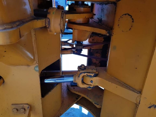 รถตัก KOMATSU 510 เก่าญี่ปุ่นไม่เคยใช้งานในไทย เครื่องยนต์4D105 เอวดี เครื่องยนต์ดีมาก ปั้มทอร์คและปั้มHYDสมบูรณ์ กรองคู่ สภาพดีพร้อมใช้งาน ราคา 680,000บาท ชั่วโมงการใช้งาน 6,000 ชม.รับรองคุณภาพ #KPGแทรคเตอร์สนใจโทร 092-9938255 081-8416818 ติดต่อสอบถามได้