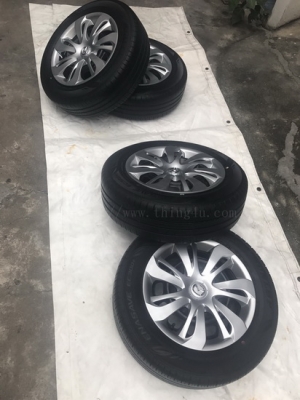 ชุดยางDunlop 185/65R15 ปี17ถอดป้ายแดงพร้อมล้อกะทะ Mazda2 skyactive