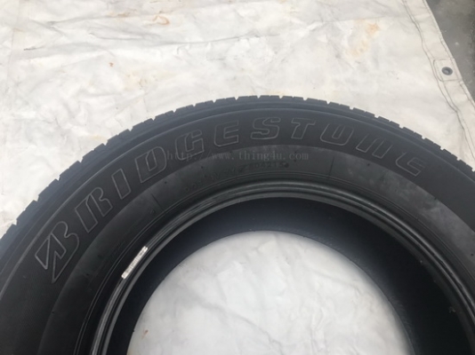 ยาง Bridgestone 265/65r17 ปี15 1เส้น