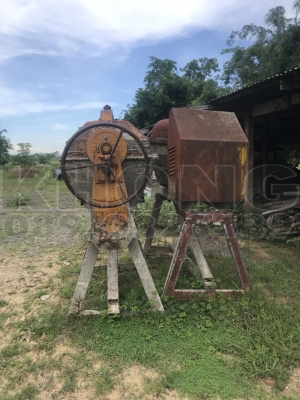 ขายเหมา โม่ปูน Cobra สภาพสวย ติดขาตั้งสูงไว้แล้วทั้ง2ใบ ไม่มีไดร์ ขายเหมา 19000 บาท ขายเหมา โม่ปูน Cobra สภาพสวย ติดขาตั้งสูงไว้แล้วทั้ง2ใบ ไม่มีไดร์ ขายเหมา 19000 บาท