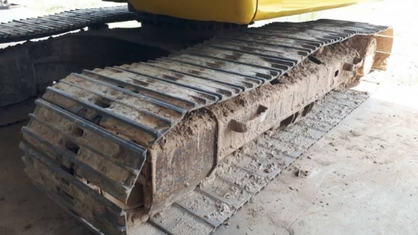 ขาย 980,000 CAT 320 C เล่มทะเบียน ไฟฟ้าครบ เครื่องดี ปั้มแรง เอวแน่น ช่วงล่างแน่น รถพร้อมใช้ รถอยู่ ศรีเกษ 090-772-3710 090-772-3708