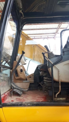 ขาย 980,000 CAT 320 C เล่มทะเบียน ไฟฟ้าครบ เครื่องดี ปั้มแรง เอวแน่น ช่วงล่างแน่น รถพร้อมใช้ รถอยู่ ศรีเกษ 090-772-3710 090-772-3708