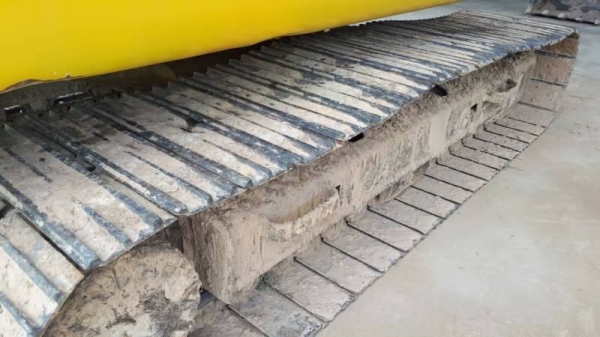 ขาย 980,000 CAT 320 C เล่มทะเบียน ไฟฟ้าครบ เครื่องดี ปั้มแรง เอวแน่น ช่วงล่างแน่น รถพร้อมใช้ รถอยู่ ศรีเกษ 090-772-3710 090-772-3708