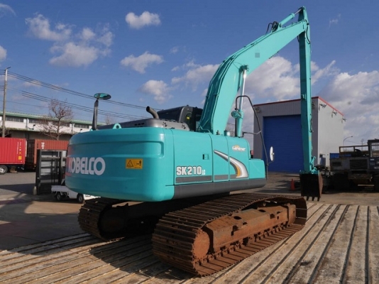 ขายรถขุด KOBELCO SK210LC MARK8 ปี 2012 บูม 15 เมตร รถนอกนำเข้าเองจากญี่ปุ่น สภาพสวยพร้อมใช้ ถึงเร็วๆนี้ครับ