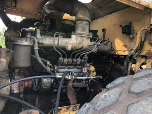 ขาย 355,000 รถบด 10 ตัน 1 เพลา KOMATSU JV100A เครื่อง EH700 แรงดี เกียร์แรง ระบบสะเทือนพร้อม เอกสารเล่มทะเบียน  รถอยู่ นครราชสีมา  090-772-3710 090-772-3708